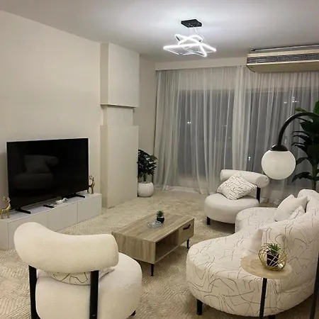 Appartamento Zamalek Beside Hilton 4Br